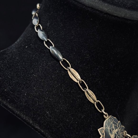 Vintage Siam Goddess Sterling Silver Necklace (5001) - Picture 4 of 9